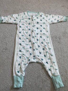 Nest Design Bamboo Long Sleeve Footed Sleep Suit 0.6 TOG - Sea Turtle